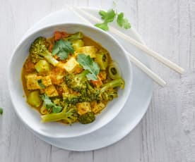 Curry de légumes et tofu
