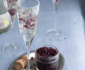 Perlas de uva Concord con champán