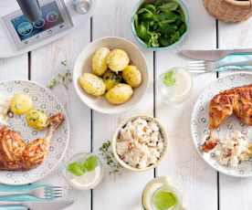 Kurczak z młodymi ziemniakami i surówką z selera