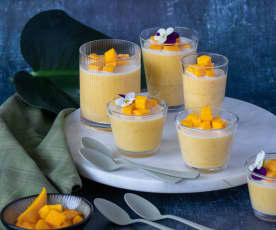 Mango pudding (Brendan Pang)