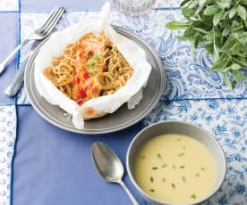 Papelote de salmão com noodles e creme de alho-francês