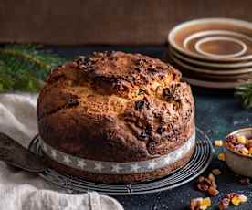 Drożdżowa babka z bakaliami (à la Panettone)