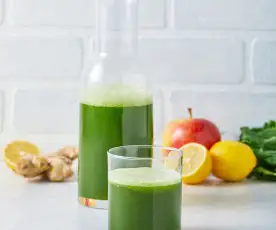 Super Green Juice (Metric)