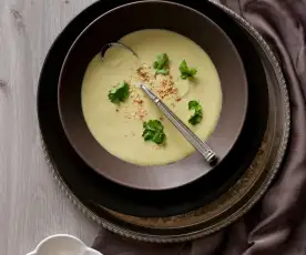 Sopa picante de couve-flor