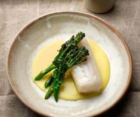 Poached Cod with Beurre Blanc and Tenderstem Broccoli