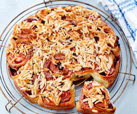 Zwetschgenschnecken mit Bienenstichkruste