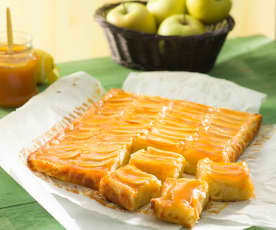 Tarta de manzana con glaseado de albaricoque