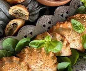 Empanadillas de calabaza, espinacas y cebolla caramelizada