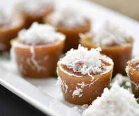 Kuih Ko Sui (Steamed Palm Sugar Rice Cake)