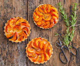 Tartelettes aux abricots et au romarin