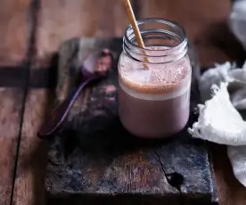 Raw cacao milkshake