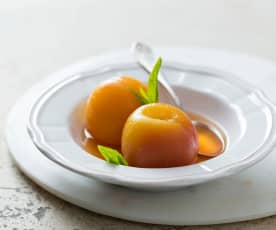 Peaches in white wine syrup