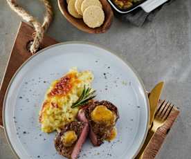 Rinderfilet mit Kartoffelgratin und Senfbutter