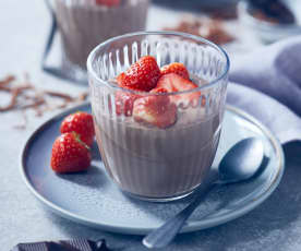 Schoko-Quark-Pudding mit Erdbeeren