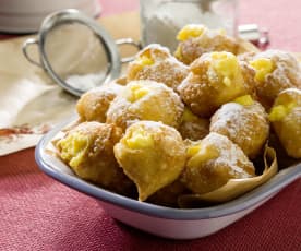 Buñuelos con crema de azafrán