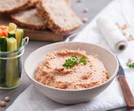 Hummus z suszonymi pomidorami