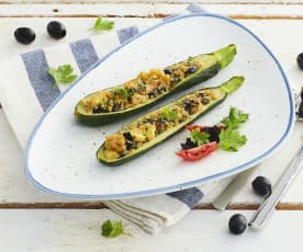 Zucchine ripiene tonno, olive e prezzemolo