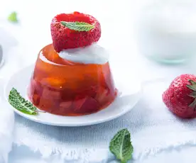 Fresas en gelatina de té