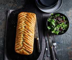 Zapiekanka z porem, omułkami i małżami sercówkami