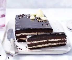 Tarta de chocolate blanco y negro