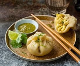 Panini al vapore (bao-buns) con il Egg poacher