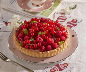 Torta ai frutti rossi da "Alice nel paese delle meraviglie"