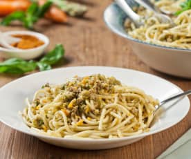 Spaghetti al ragu' di asparagi