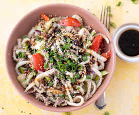 Japanse stijl yaki udon met gehakt