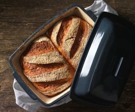 Chleb „bliźniak” na zakwasie (z naczynia kamionkowego)