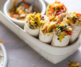 Wraps with sautéed veggies and herb cream (Thermomix® Cutter, TM6)
