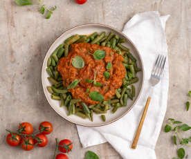 Fasolka szparagowa z sosem pomidorowym