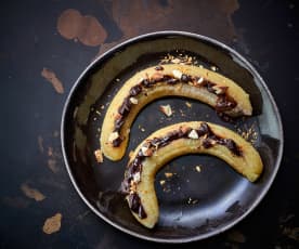 Gotowanie na parze 2 bananów z czekoladowym nadzieniem