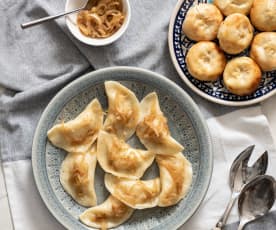 Knishes de Papa y Varenikes