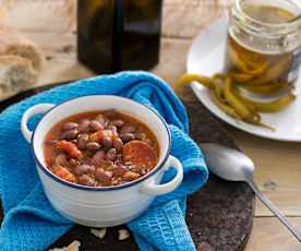 Alubias tolosanas con chorizo y tocino (Cocción lenta)