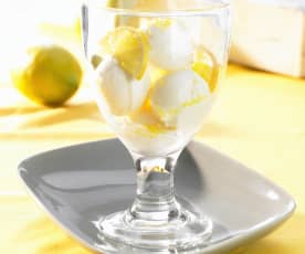 Buttermilch-Zitronen-Eis