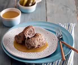 Rolady wołowe z boczkiem i ogórkami kiszonymi