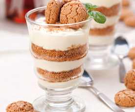 Deser kremowy z amaretti i grappą