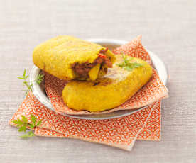 Pan marroquí de cúrcuma relleno de ternera