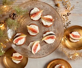 Ginger Snaps with Mascarpone and Figs
