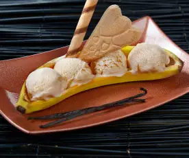 Banánová zmrzlina bez vajec a laktózy