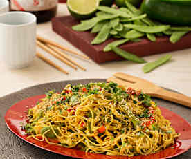 Fideos chinos con verduras al curry