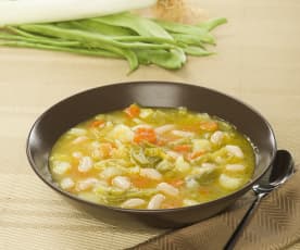Sopa de judías blancas y verduras