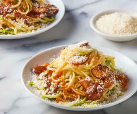 Ragu de champignons avec des pâtes de courgettes spiralées