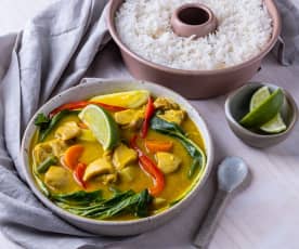 Yellow chicken curry with rice