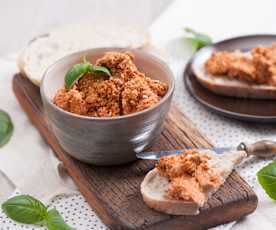 Pasta pomidorowa z serem feta