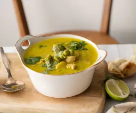 Sopa rápida al curry y panecillos