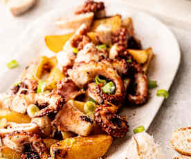 Gegrilde octopus met aardappelen