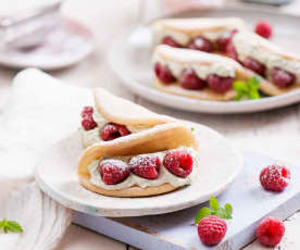 Berry and cream sponge "omelettes"