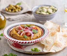 Egipska pasta z bobu i pomidorów (ful)