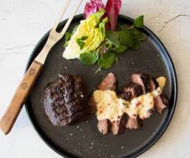 Sous vide fillet steak with gin and peppercorn sauce